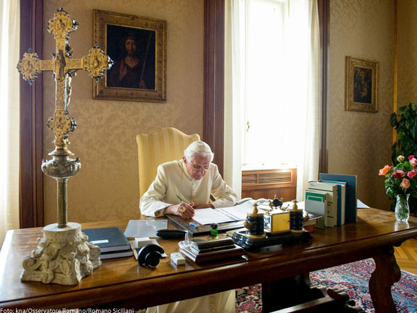 Foto: kna/Osservatore Romano/Romano Sicilaini