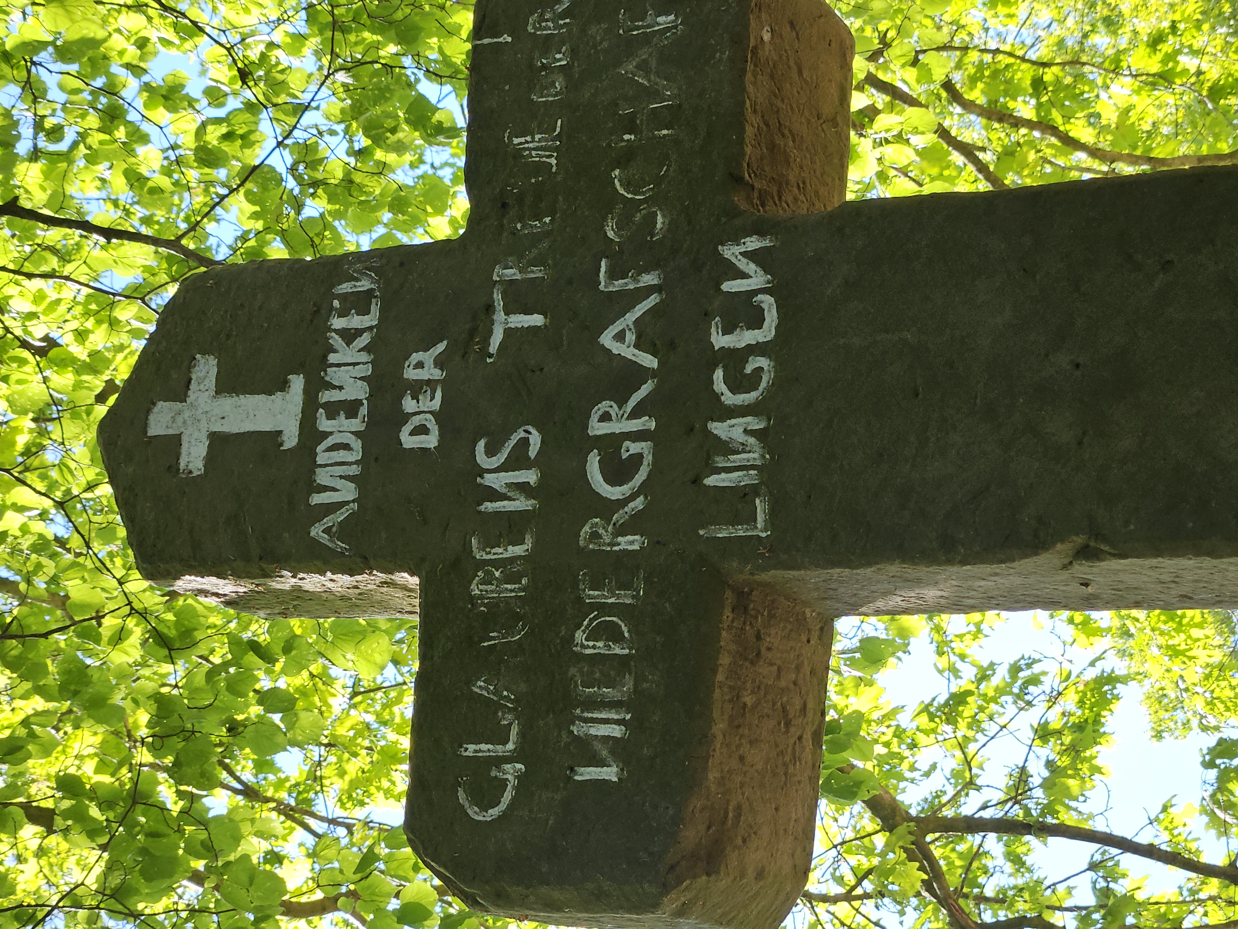 ein Kreuz