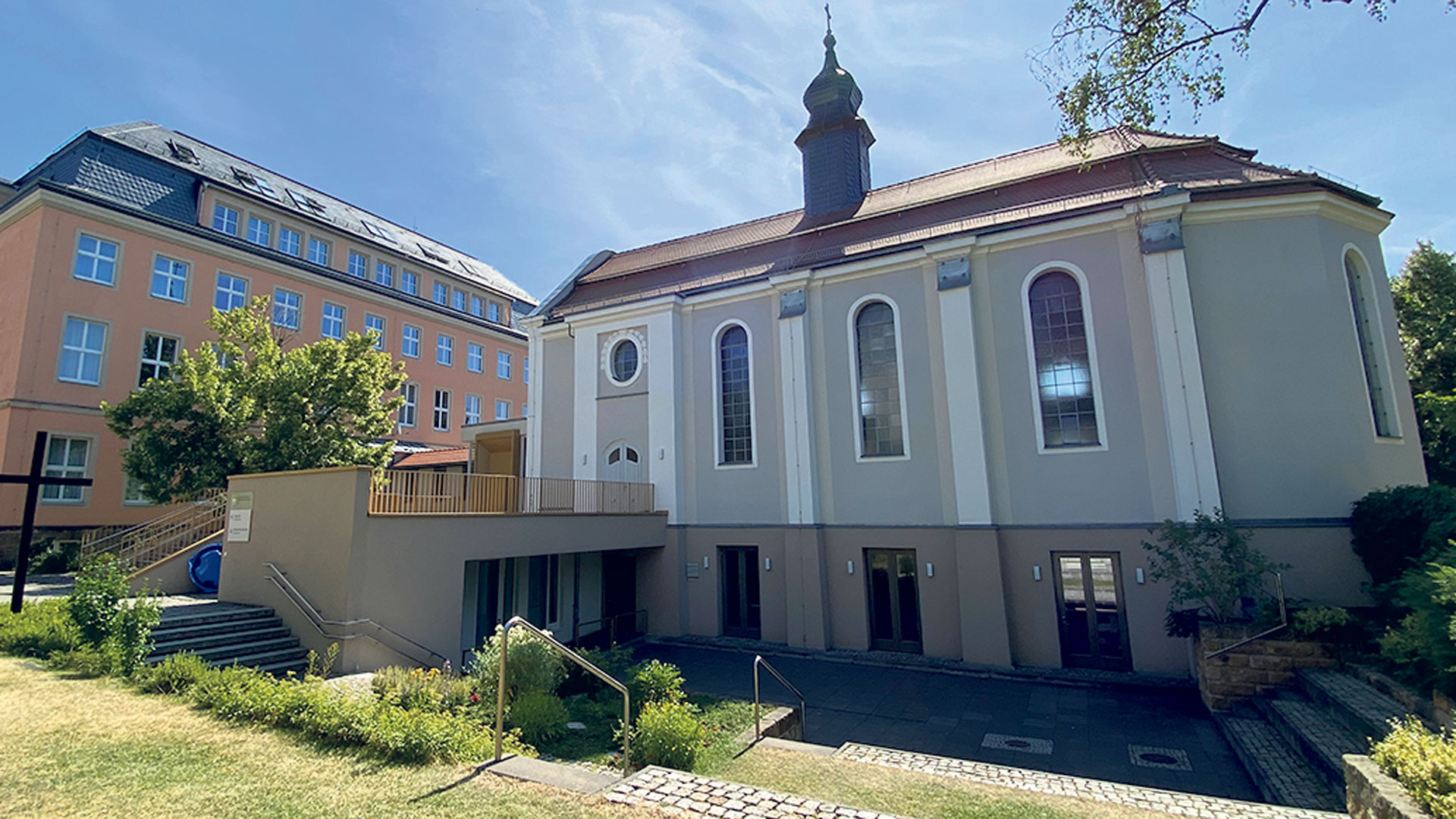 Kirche Mariä Himmelfahrt Dresden mit Kapellknabeninstitut