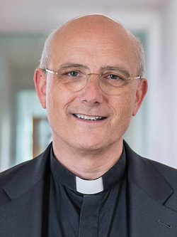 Porträtbild von Pfarrer Thomas Schwartz