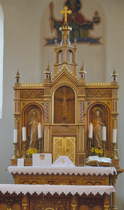 der Hochaltar in der katholischen Kirche von Fretterode