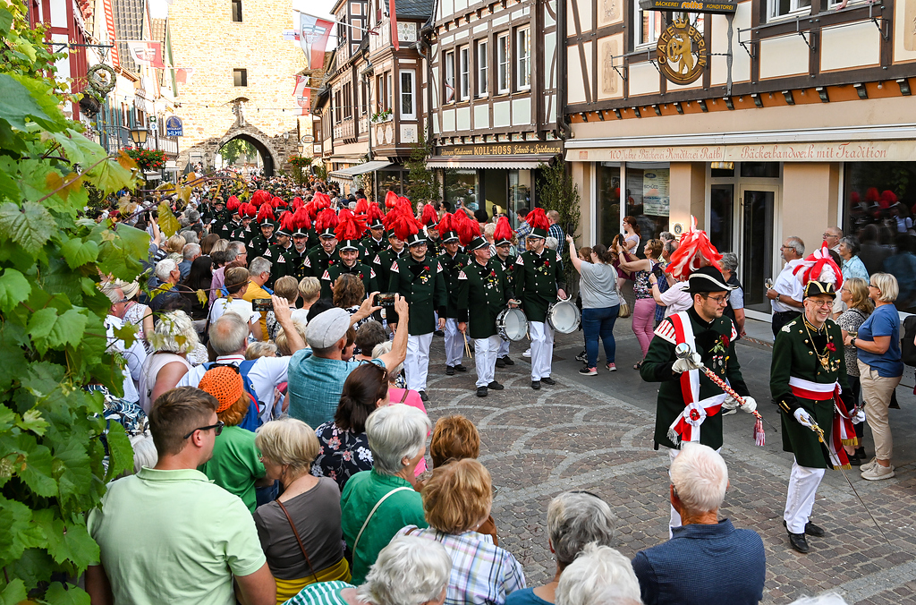 Einzug der Schützen zum Schützenfest 2022 in Ahrweiler