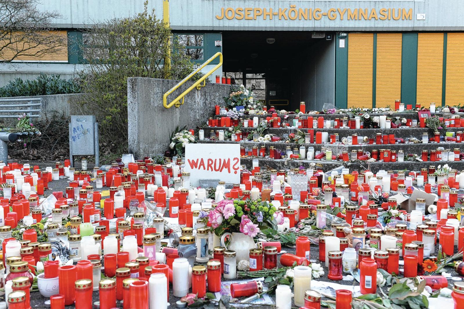 Kerzen für Opfer des Germanwings-Absturzes