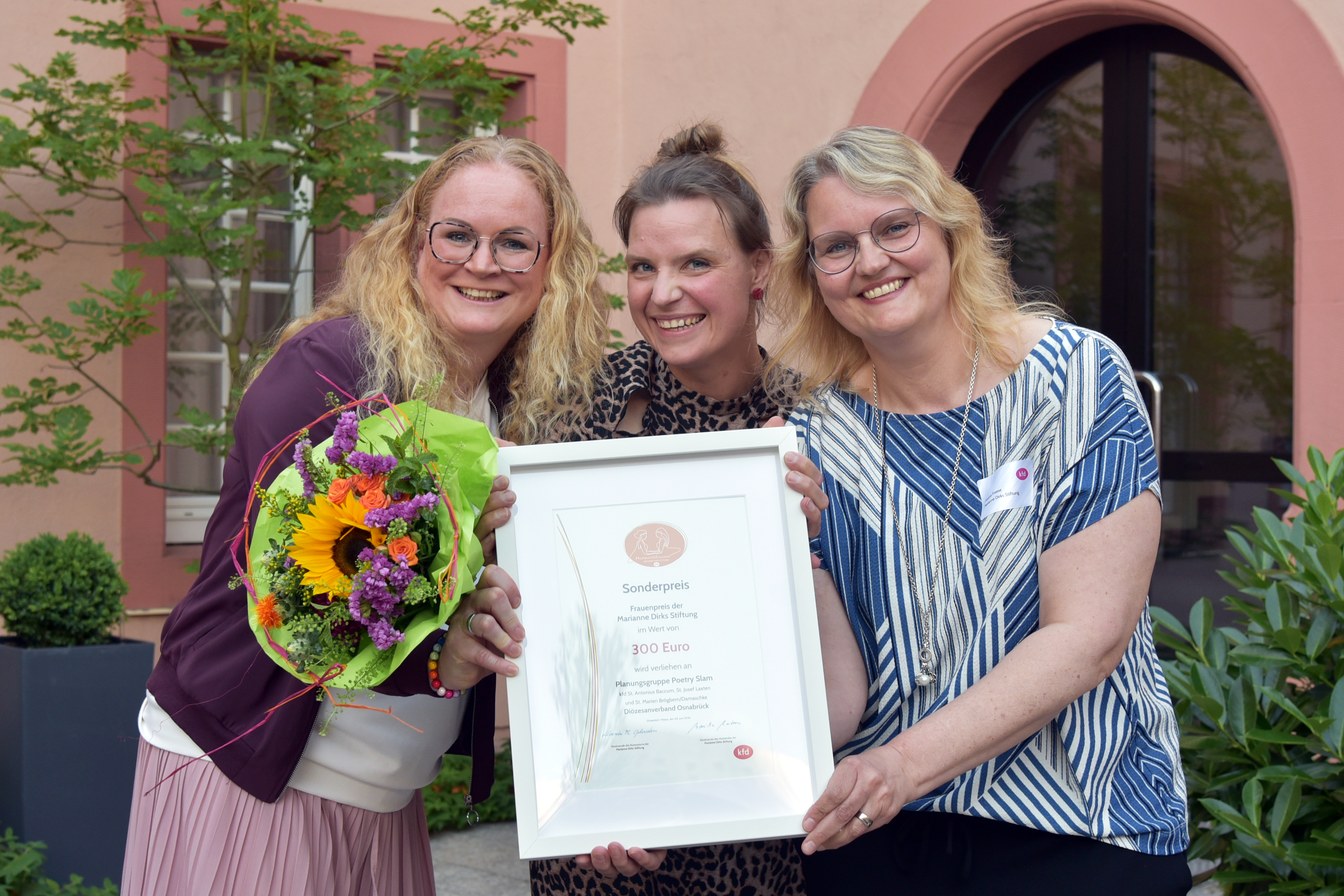drei Frauen