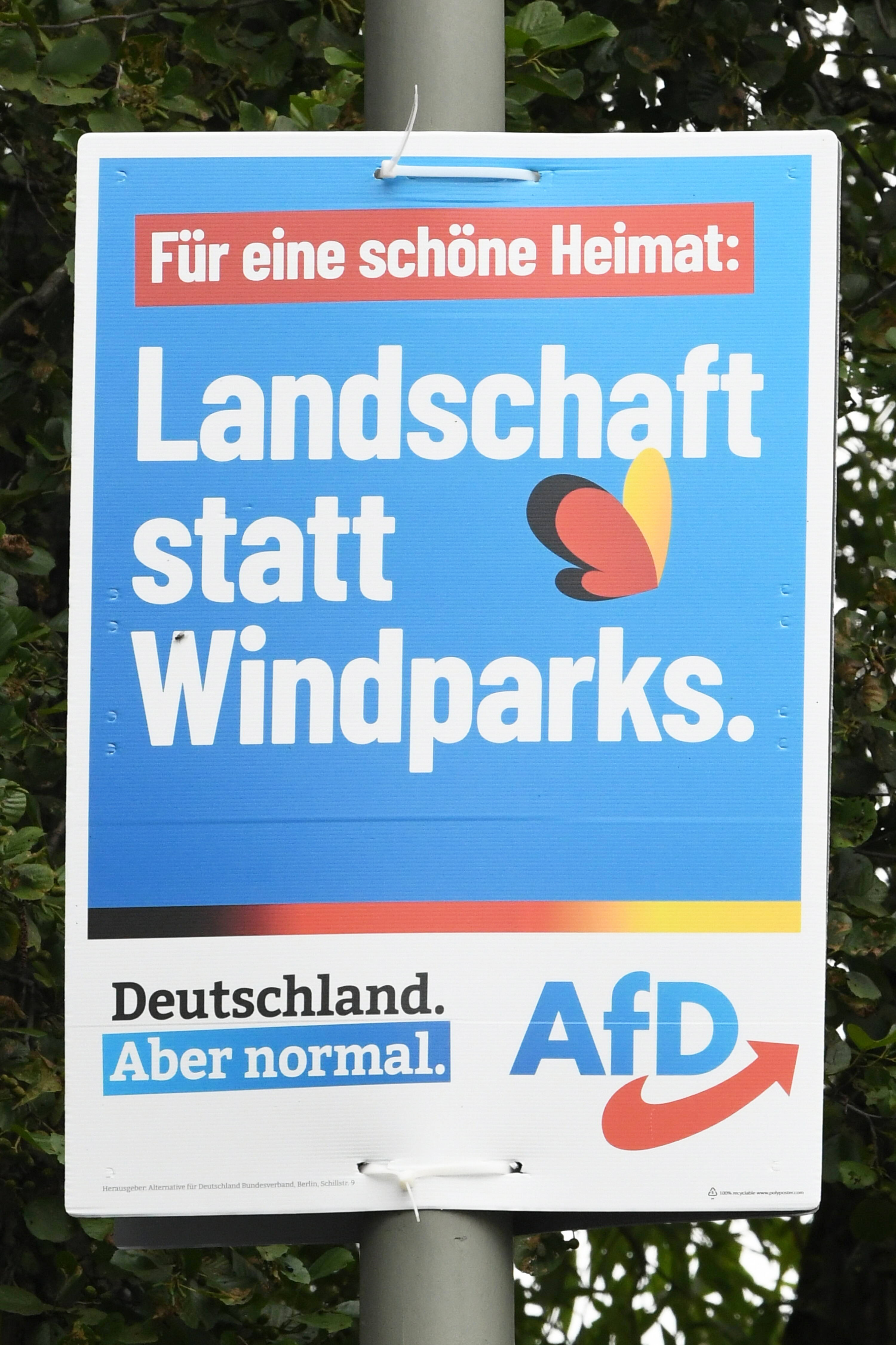 Wahlplakat der AfD gegen Windparks