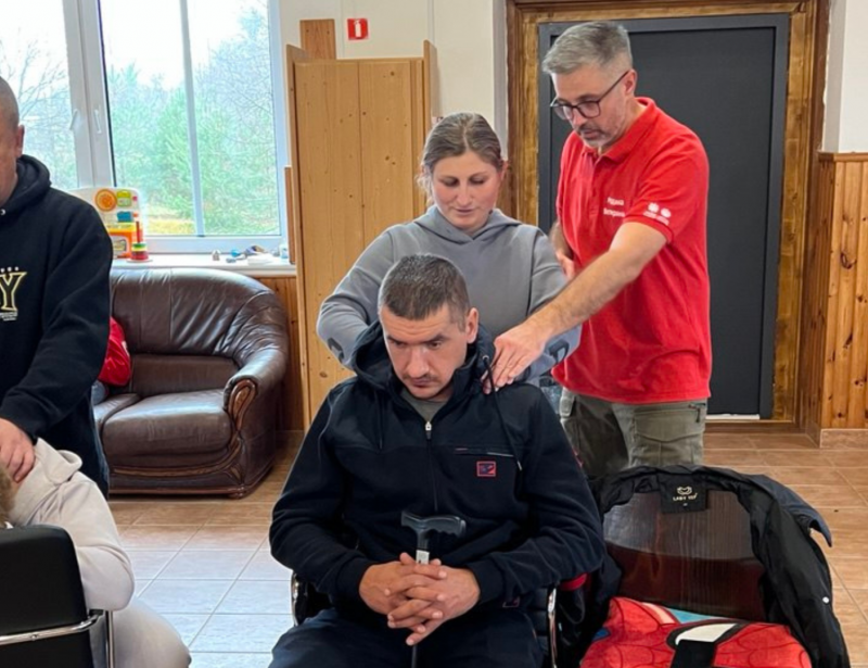 Kriegsversehrte im Caritas-Rehazentrum: Sie lachen und weinen gemeinsam