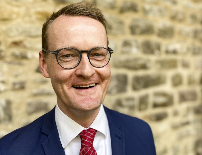 Den Glauben an Gott respektieren