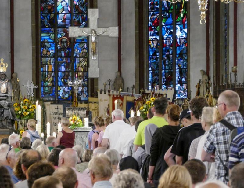 Streck deine Hand aus!