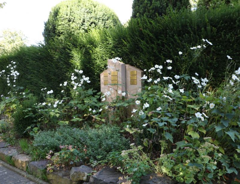 Grabsteine erinnern an unsere Liebsten