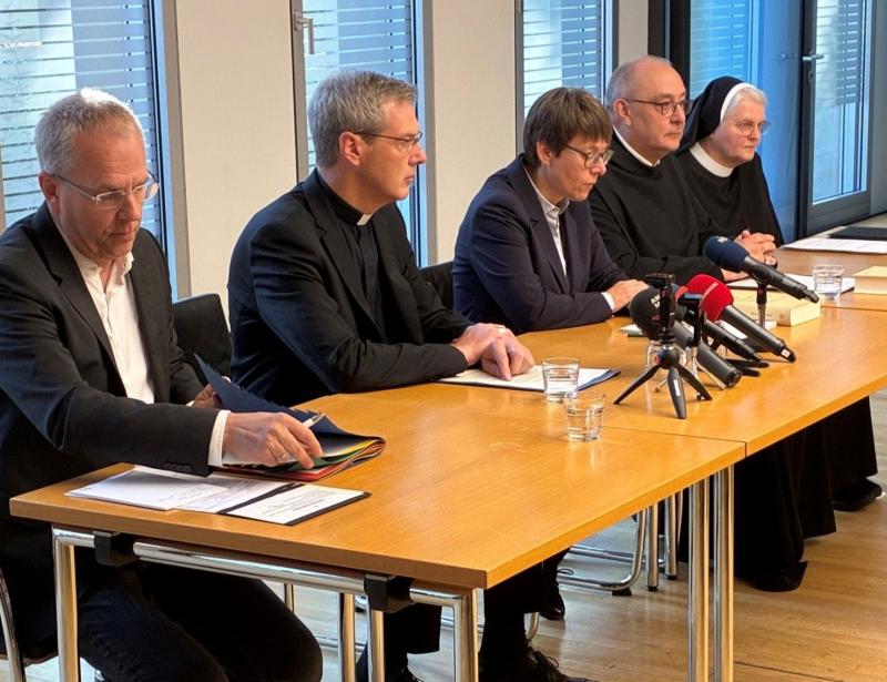 Geistlicher Missbrauch soll strafbar werden