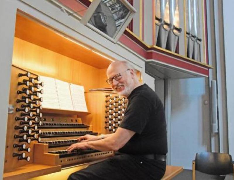 Ein Job in der Kirche, aber ganz oben!