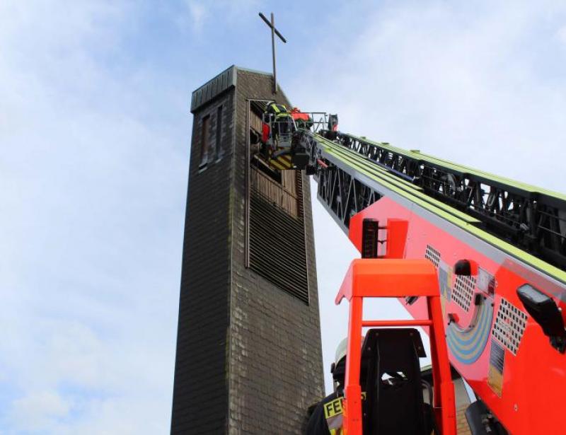Aus dem Turm in den Hafen