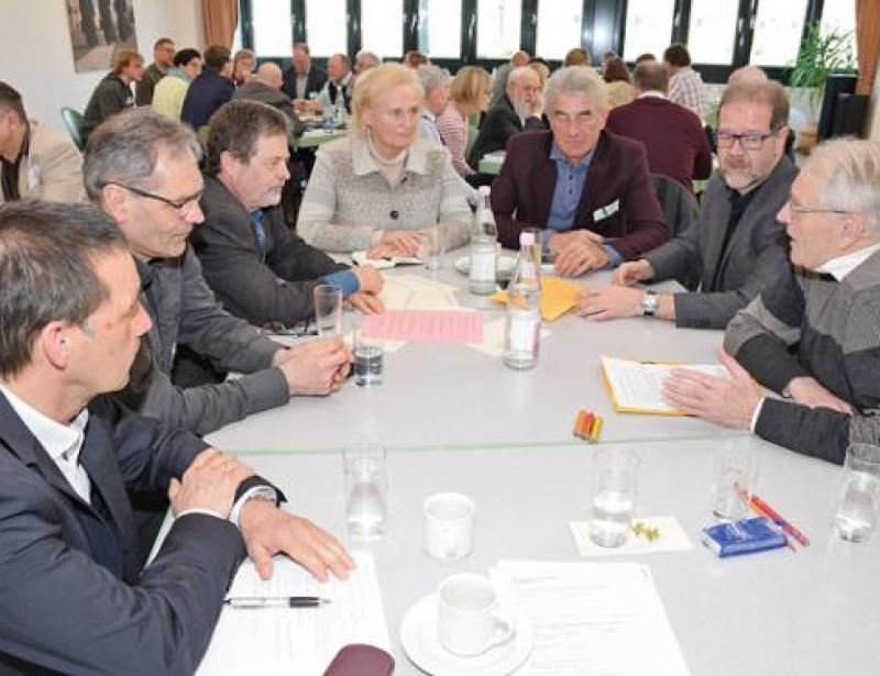 Laien an der Leitung beteiligen