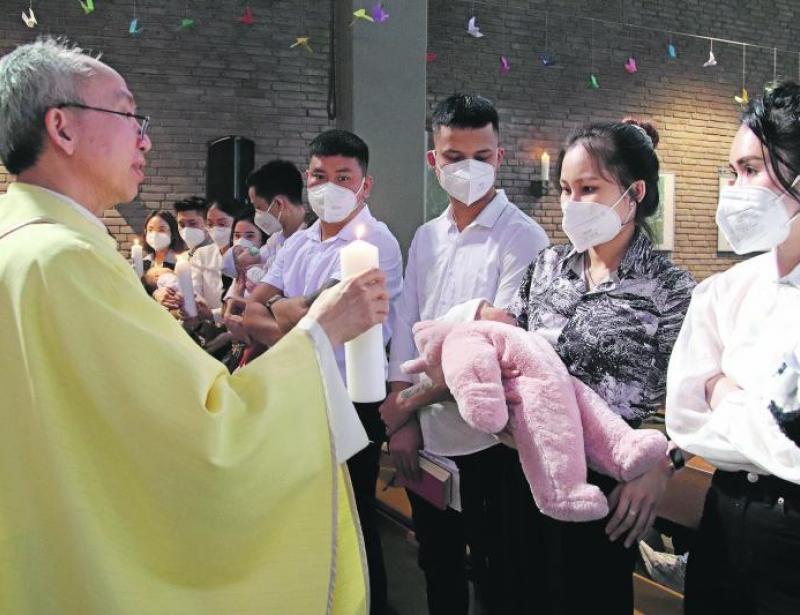 14 Taufen und sieben Firmungen