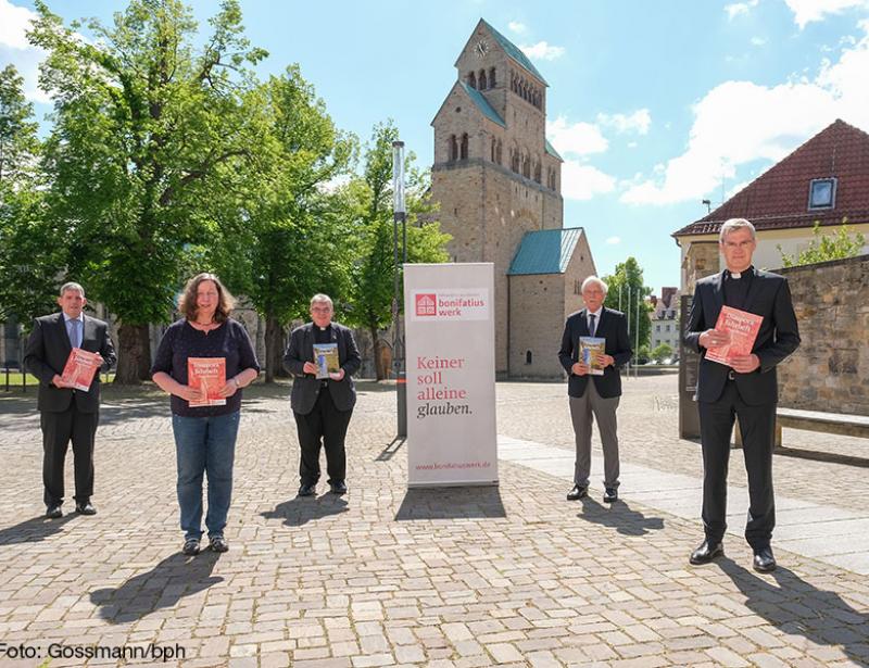 Bauen, Bildung und Busse