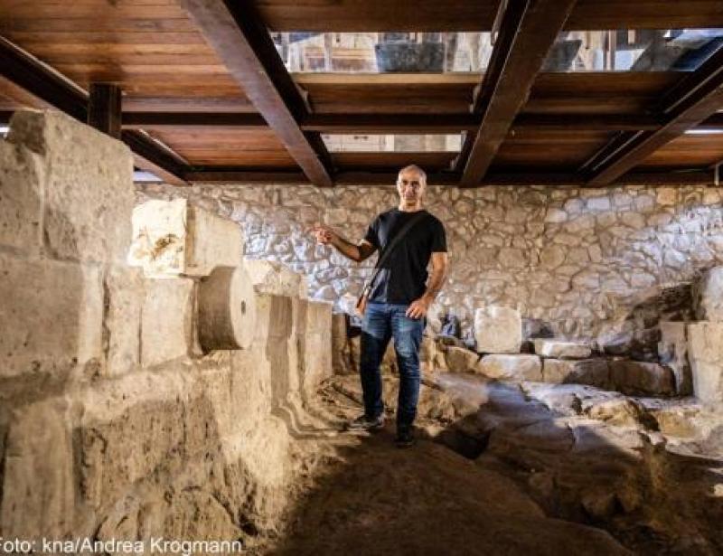 Zwei Schachteln Zigaretten für eine Burg