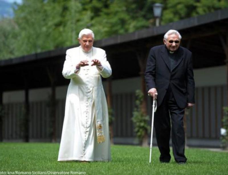 Benedikt XVI. überraschend in Deutschland