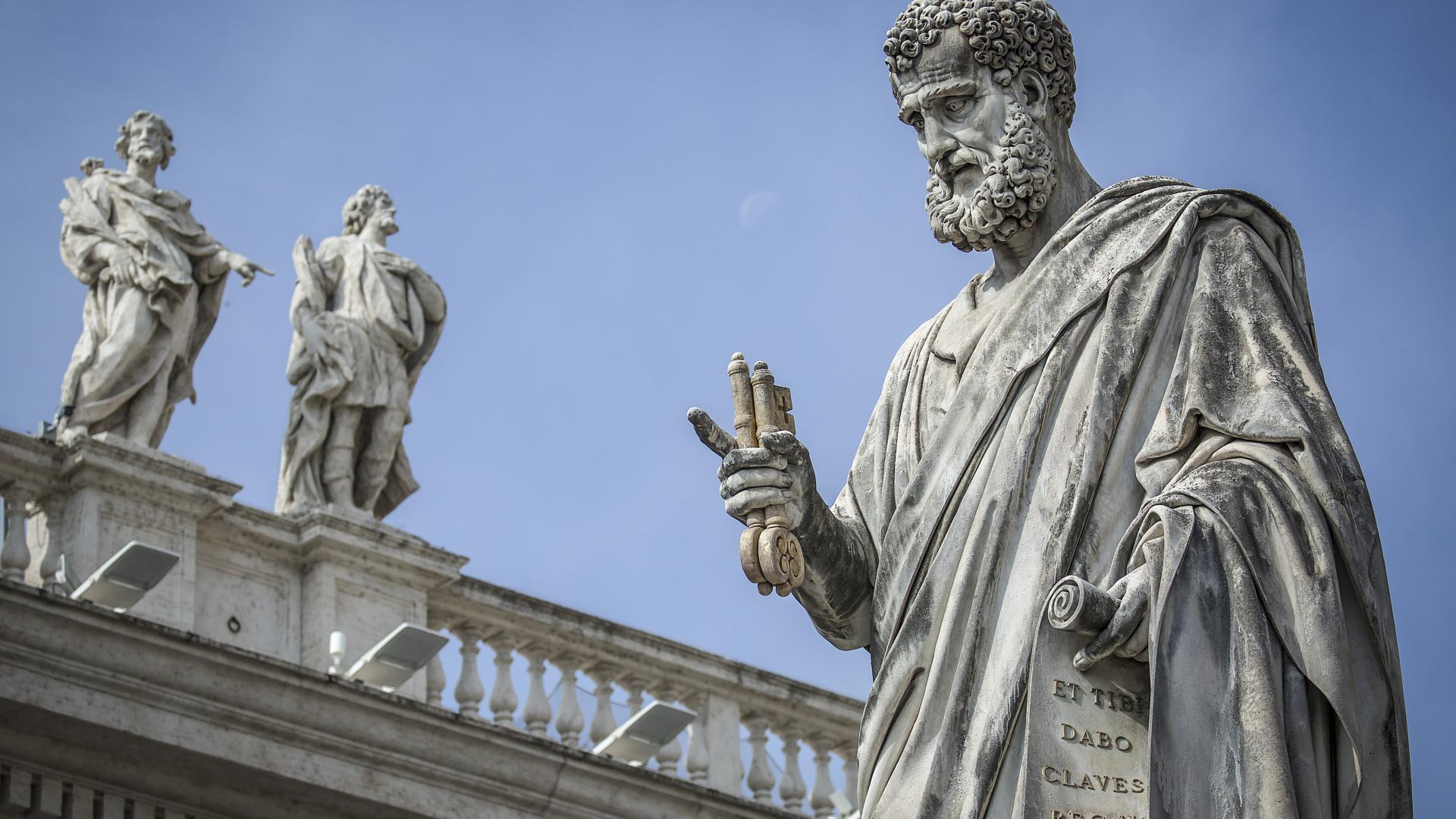 Petrus-Statue im Vatikan