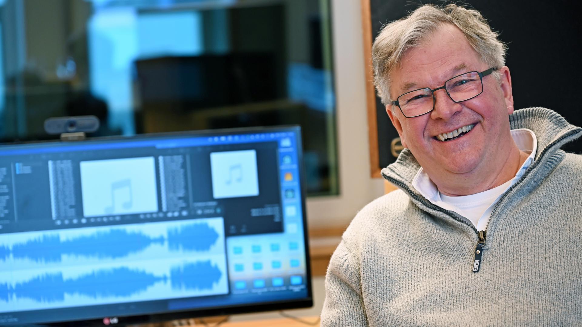 Reinhard Horn in seinem Tonstudio