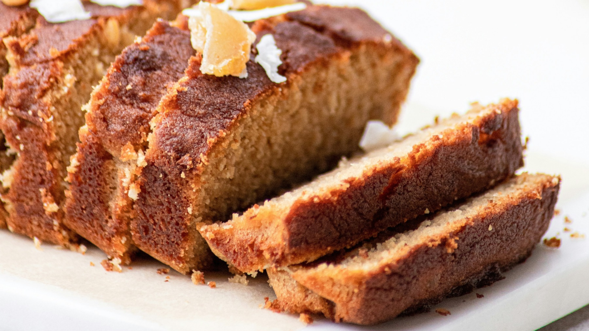 Aufgeschnittener Kastenkuchen